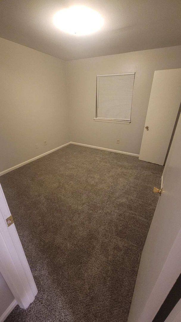 Apartment for rent at 1902-1906 Cedar Fork Dr, Greensboro, NC 27407