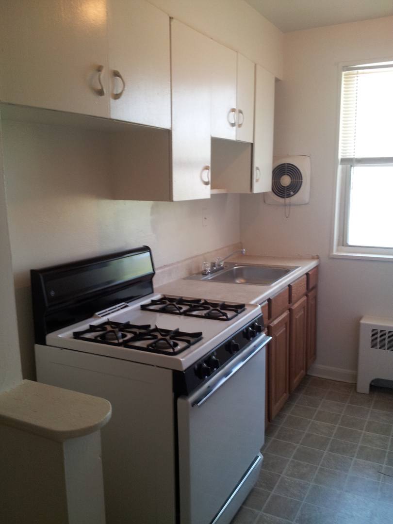 Apartment for rent at 1301-1305 U St SE, Washington, DC 20020