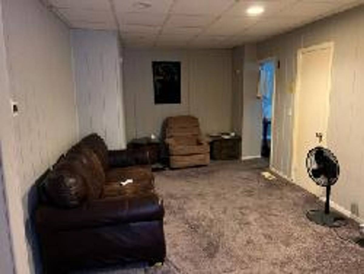Apartment for rent at 407 N Clinton St, Bloomington, IL 61701