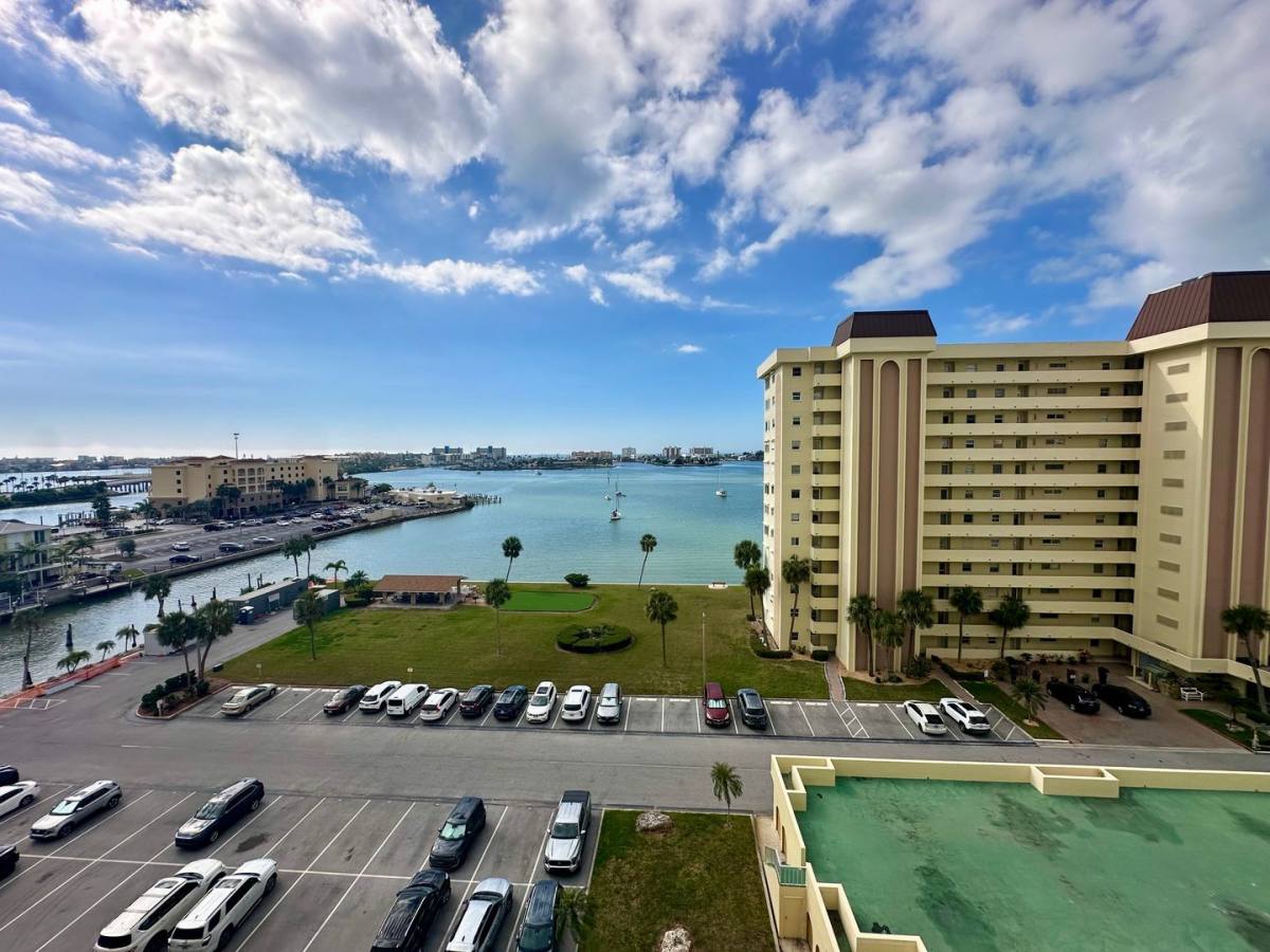 Condo for rent at 4550 Cove Circle, Saint Petersburg, FL 33708