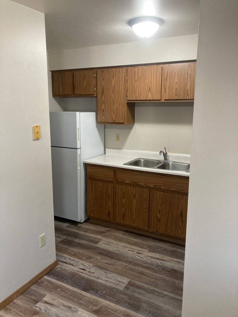 Apartment for rent at 542 E Bronson Rd, Seymour, WI 54165