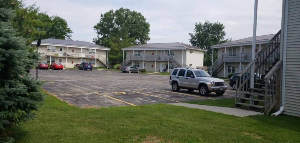 Apartment for rent at 542 E Bronson Rd, Seymour, WI 54165