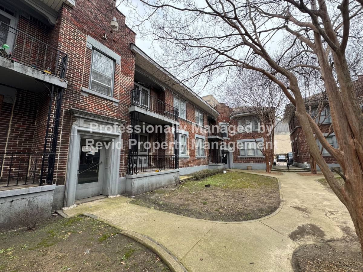 Apartment for rent at 220 S Cleveland St, Memphis, TN 38104