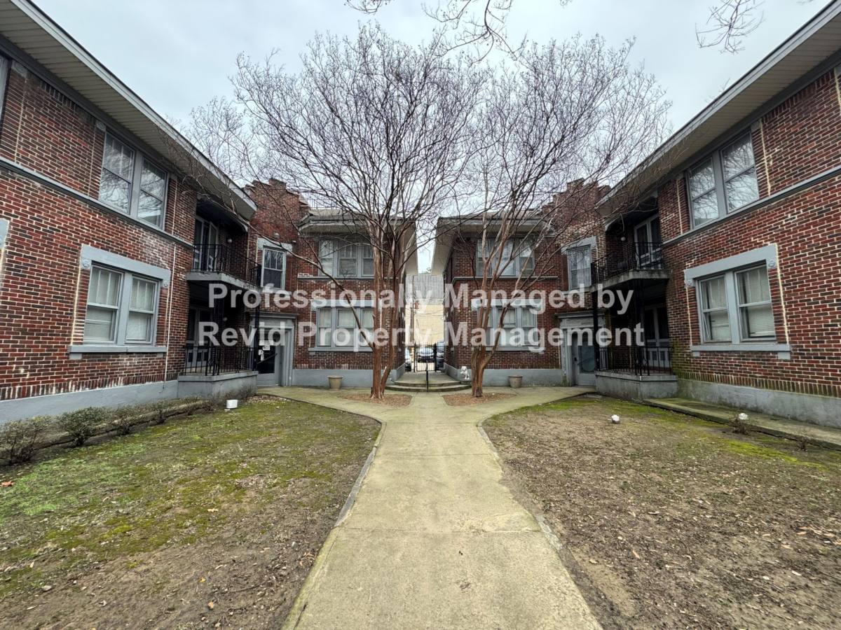 Apartment for rent at 220 S Cleveland St, Memphis, TN 38104