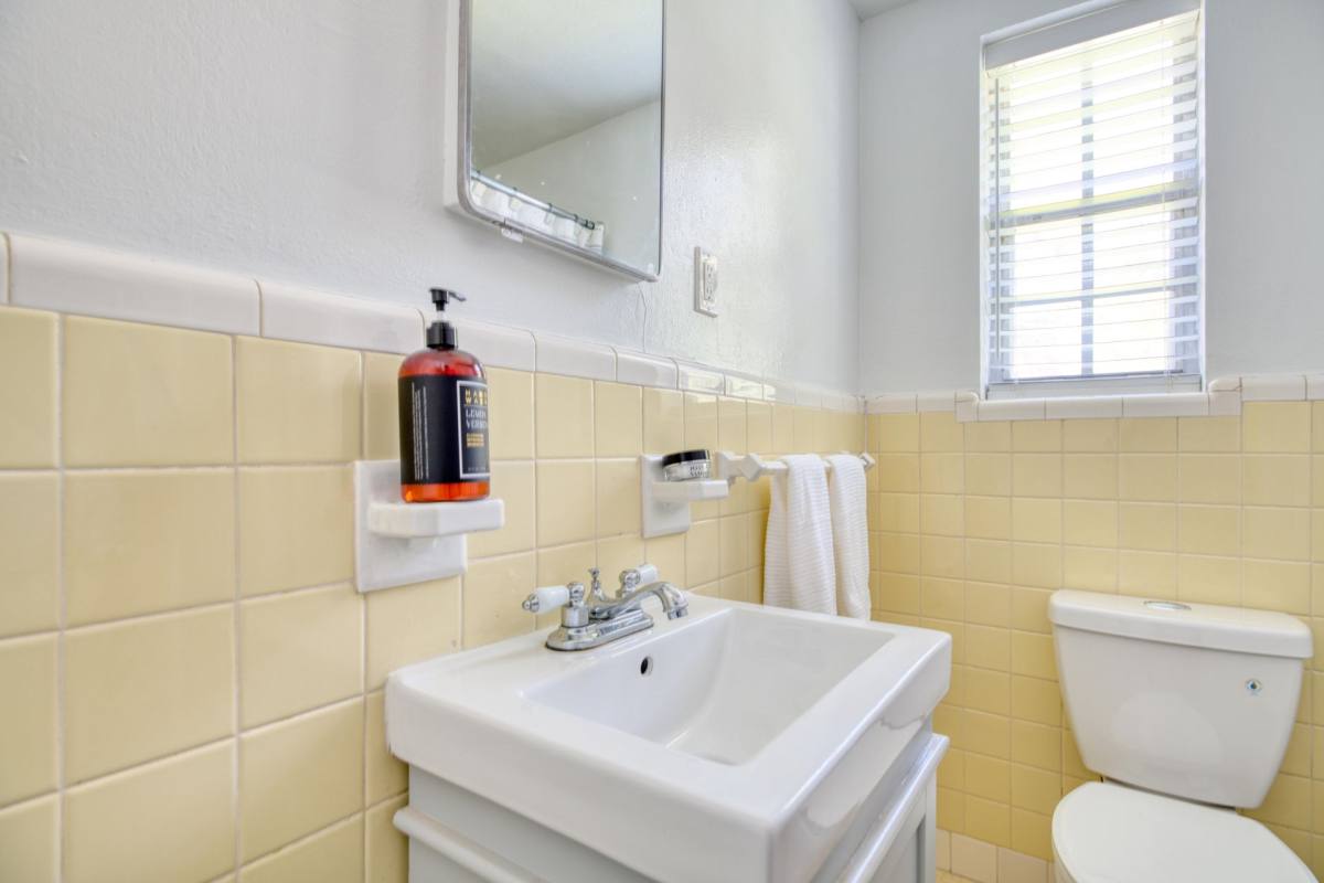 Apartment for rent at 1030 E Fort King St, Ocala, FL 34471
