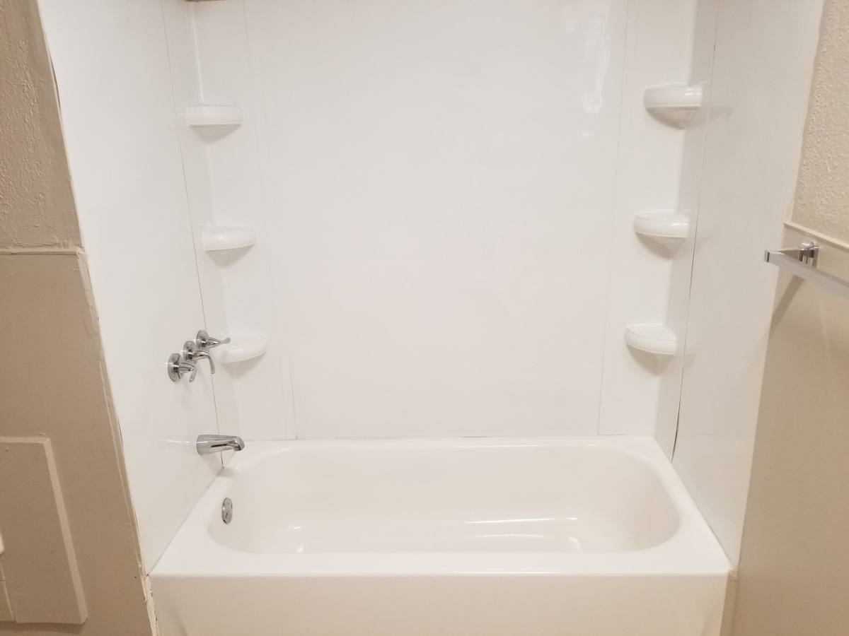 Apartment for rent at 426 10th St W, Huntington, WV 25704