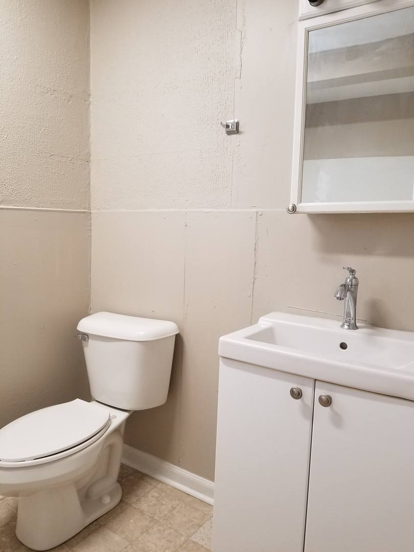 Apartment for rent at 426 10th St W, Huntington, WV 25704