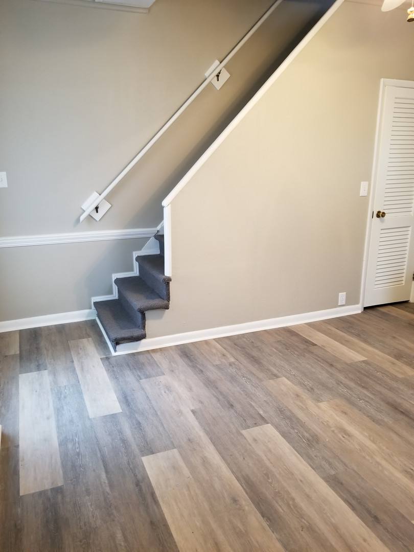 Apartment for rent at 426 10th St W, Huntington, WV 25704