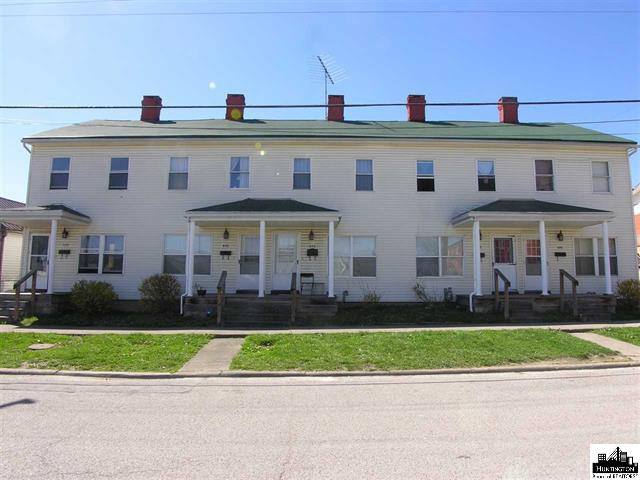 Apartment for rent at 426 10th St W, Huntington, WV 25704