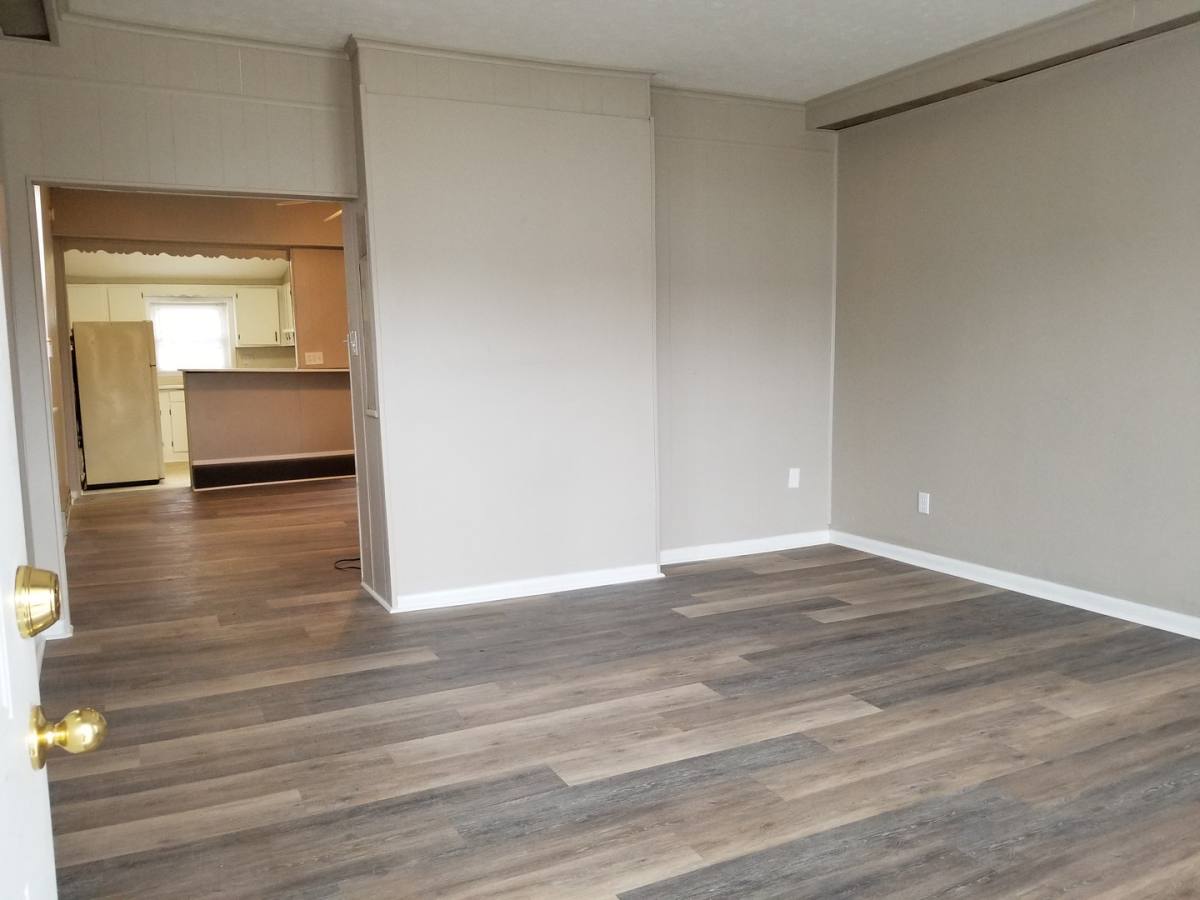 Apartment for rent at 426 10th St W, Huntington, WV 25704