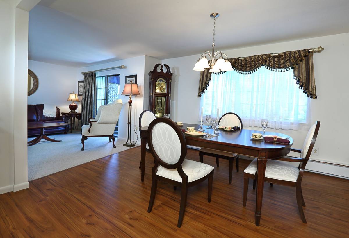Apartment for rent at 47 Meadowbrook Dr, Slingerlands, NY 12159