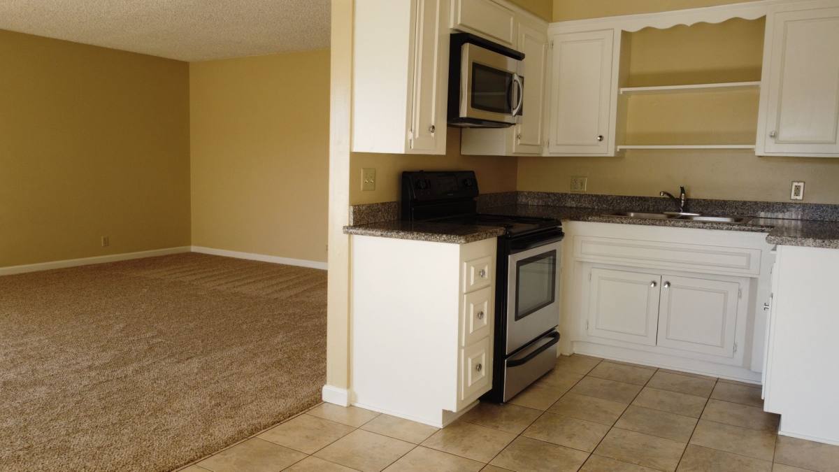 Apartment for rent at 3335 Artesia Blvd, Torrance, CA 90504