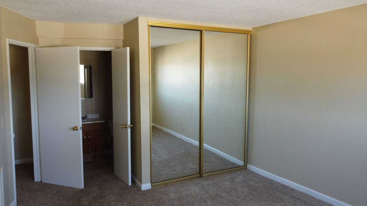 Apartment for rent at 3335 Artesia Blvd, Torrance, CA 90504