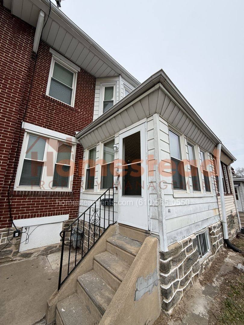 House for rent at 44 Sunshine Rd, Upper Darby, PA 19082