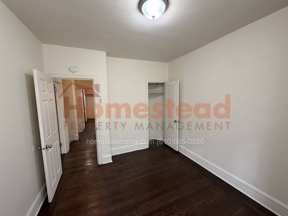 House for rent at 44 Sunshine Rd, Upper Darby, PA 19082