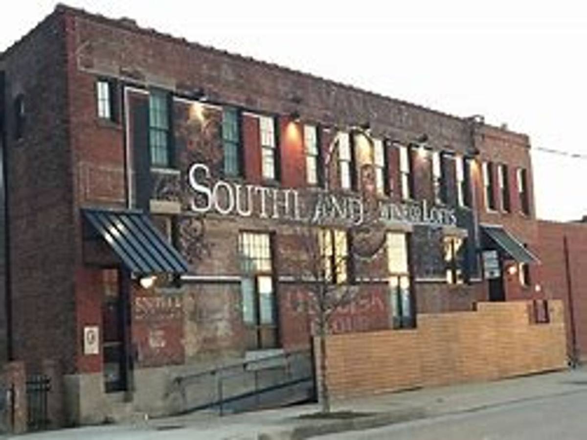 Apartment for rent at Southland Wine Lofts, 415 Oliver Hill Way, Richmond, VA 23219