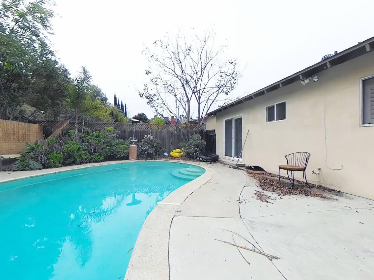 House for rent at 4865 Campanile Dr, San Diego, CA 92115
