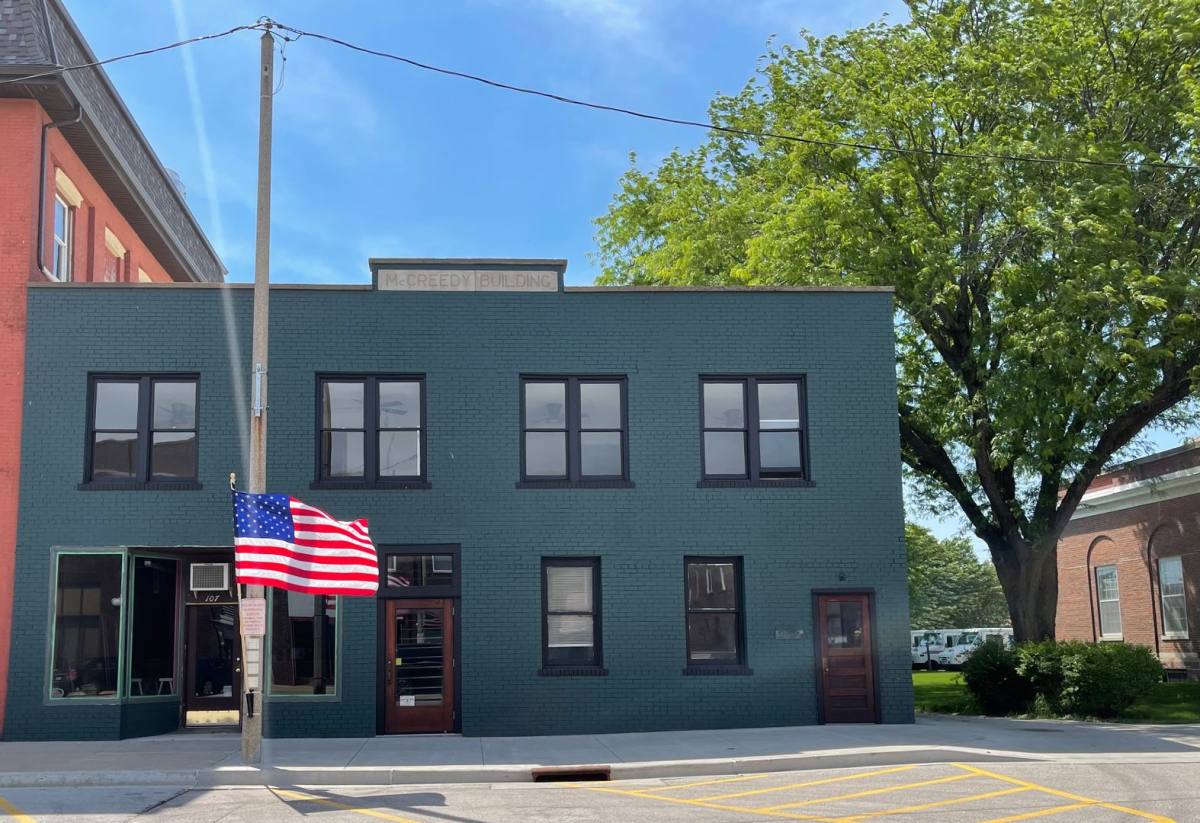 Apartment for rent at 107 & 109 N College Ave, Aledo, IL 61231