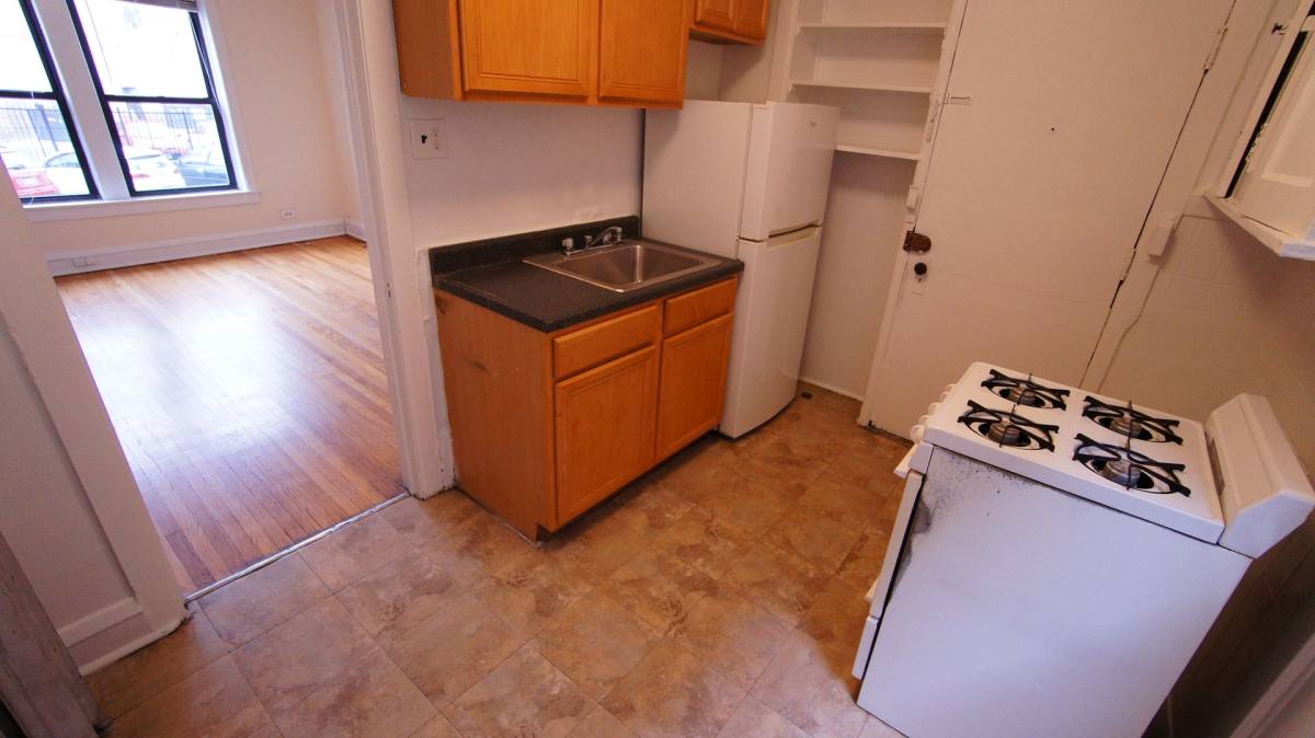 Apartment for rent at 2700-14 N Spaulding, Chicago, IL 60647