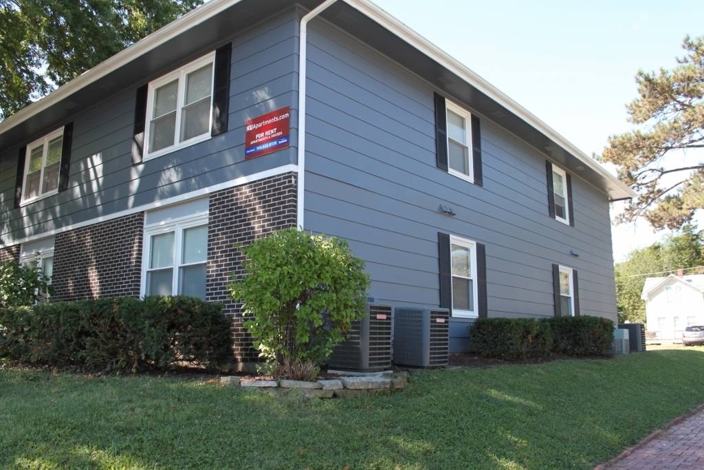 Apartment for rent at 901 Illinois, Lawrence, KS 66044