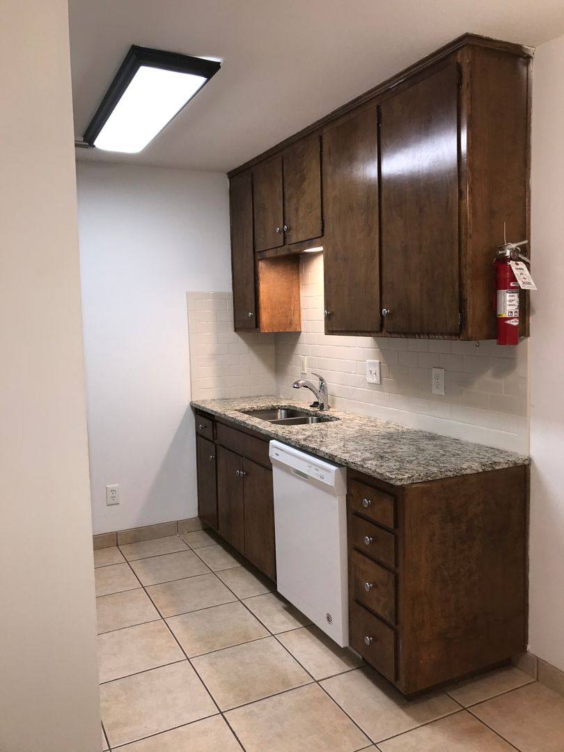 Apartment for rent at 901 Illinois, Lawrence, KS 66044