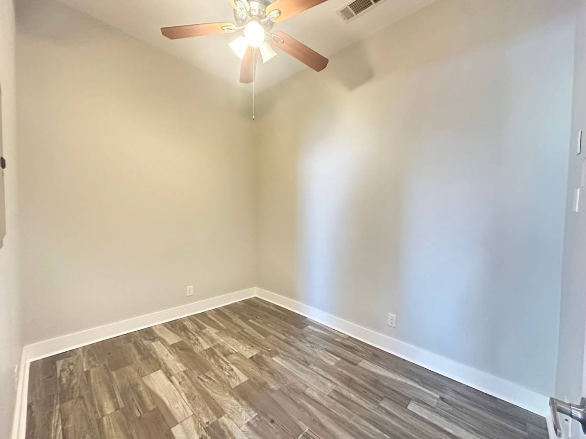 Apartment for rent at 7 Pearl St, Savannah, GA 31405