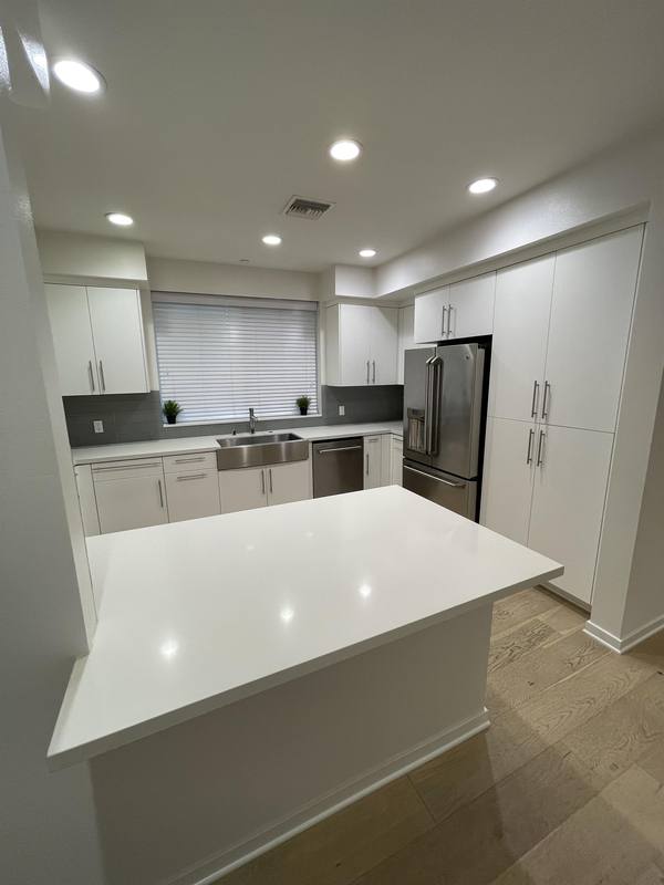Condo for rent at 4240 Laurel Canyon Blvd, Studio City, CA 91604