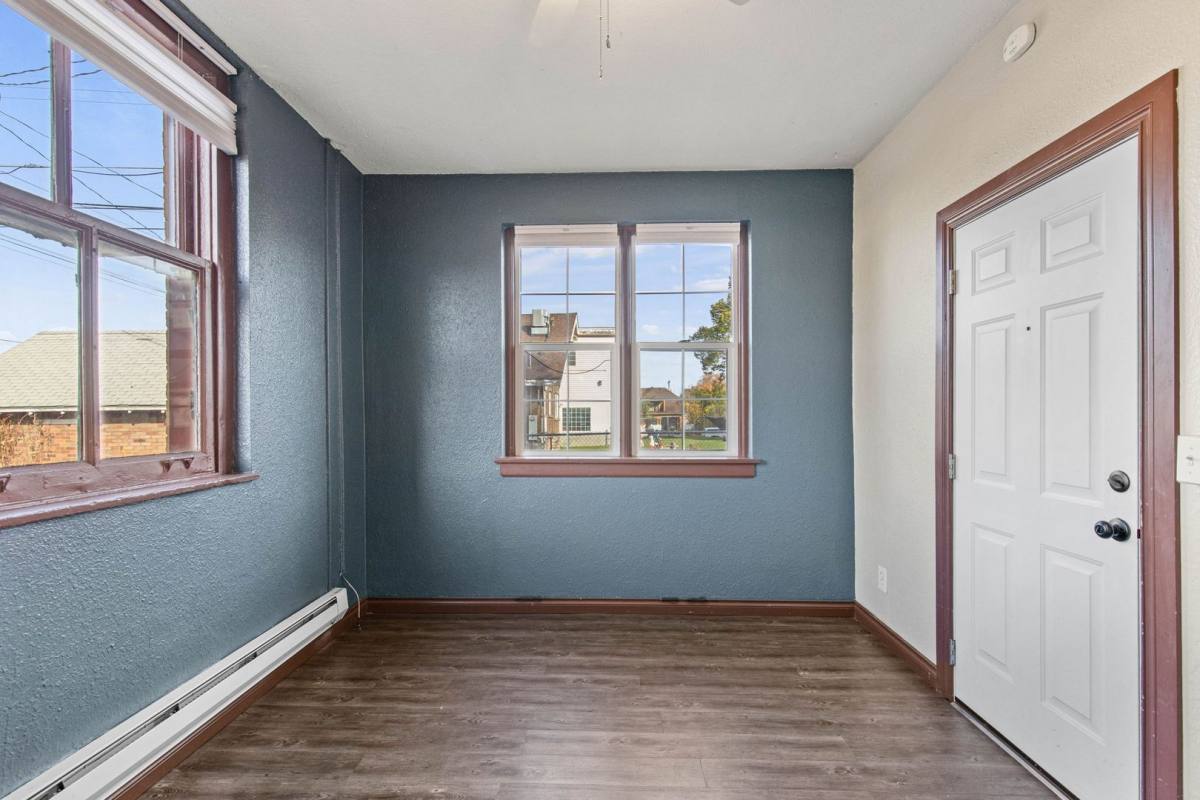 Apartment for rent at 916 W Augusta Ave, Spokane, WA 99205