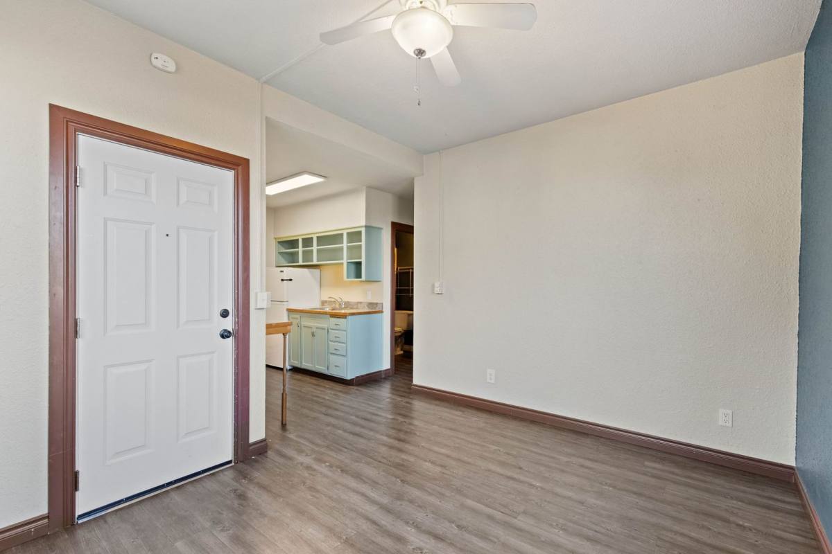 Apartment for rent at 916 W Augusta Ave, Spokane, WA 99205