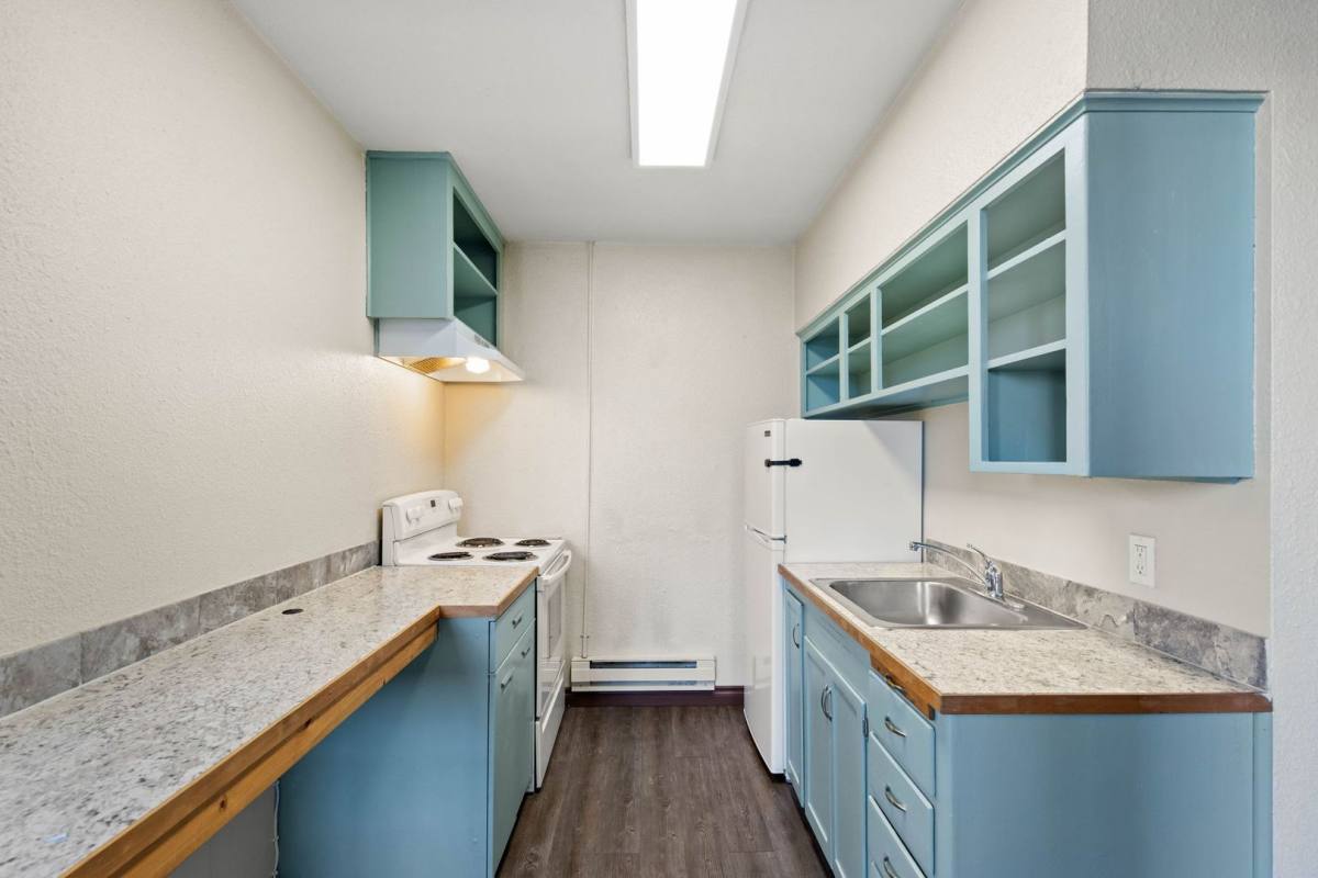 Apartment for rent at 916 W Augusta Ave, Spokane, WA 99205