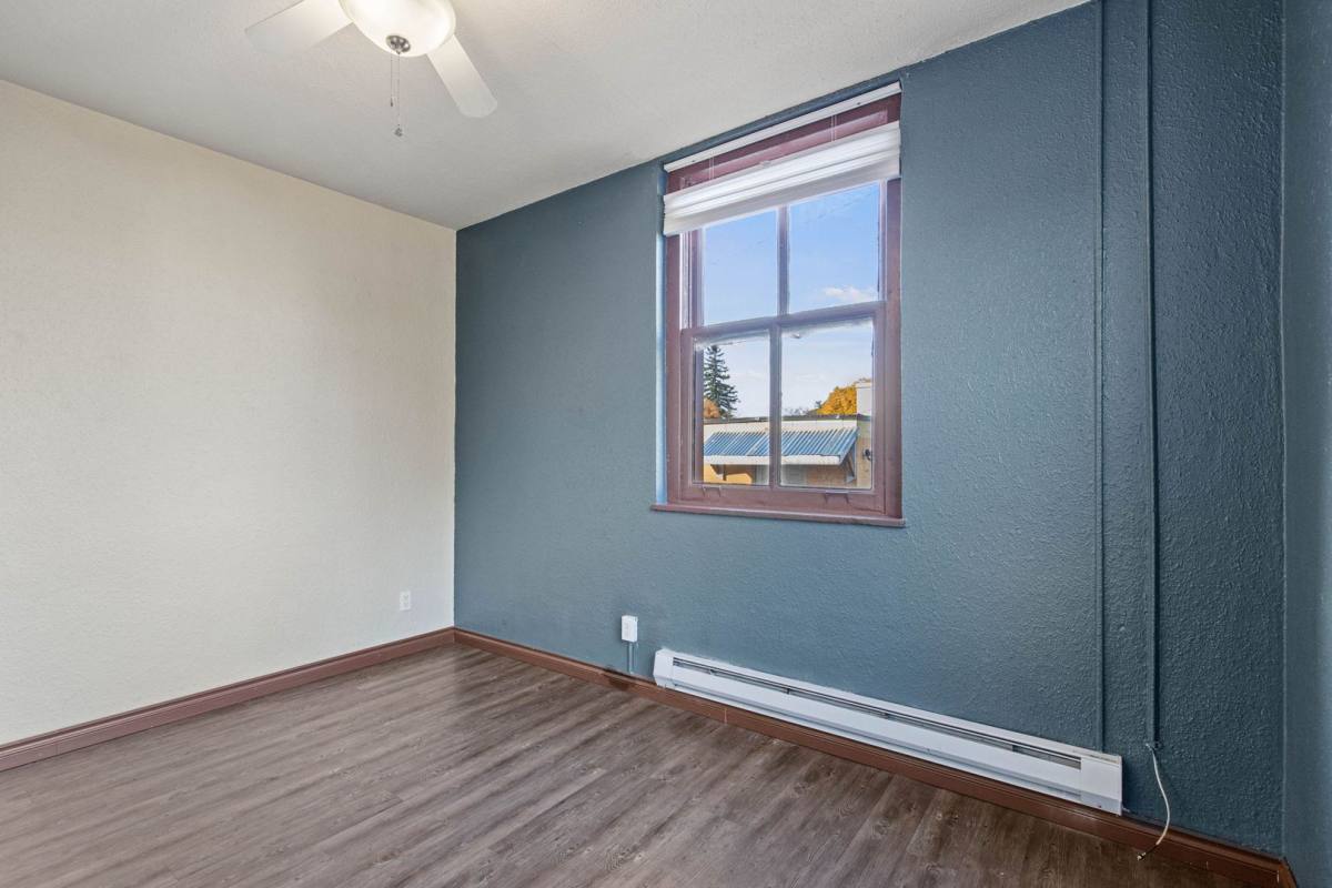 Apartment for rent at 916 W Augusta Ave, Spokane, WA 99205