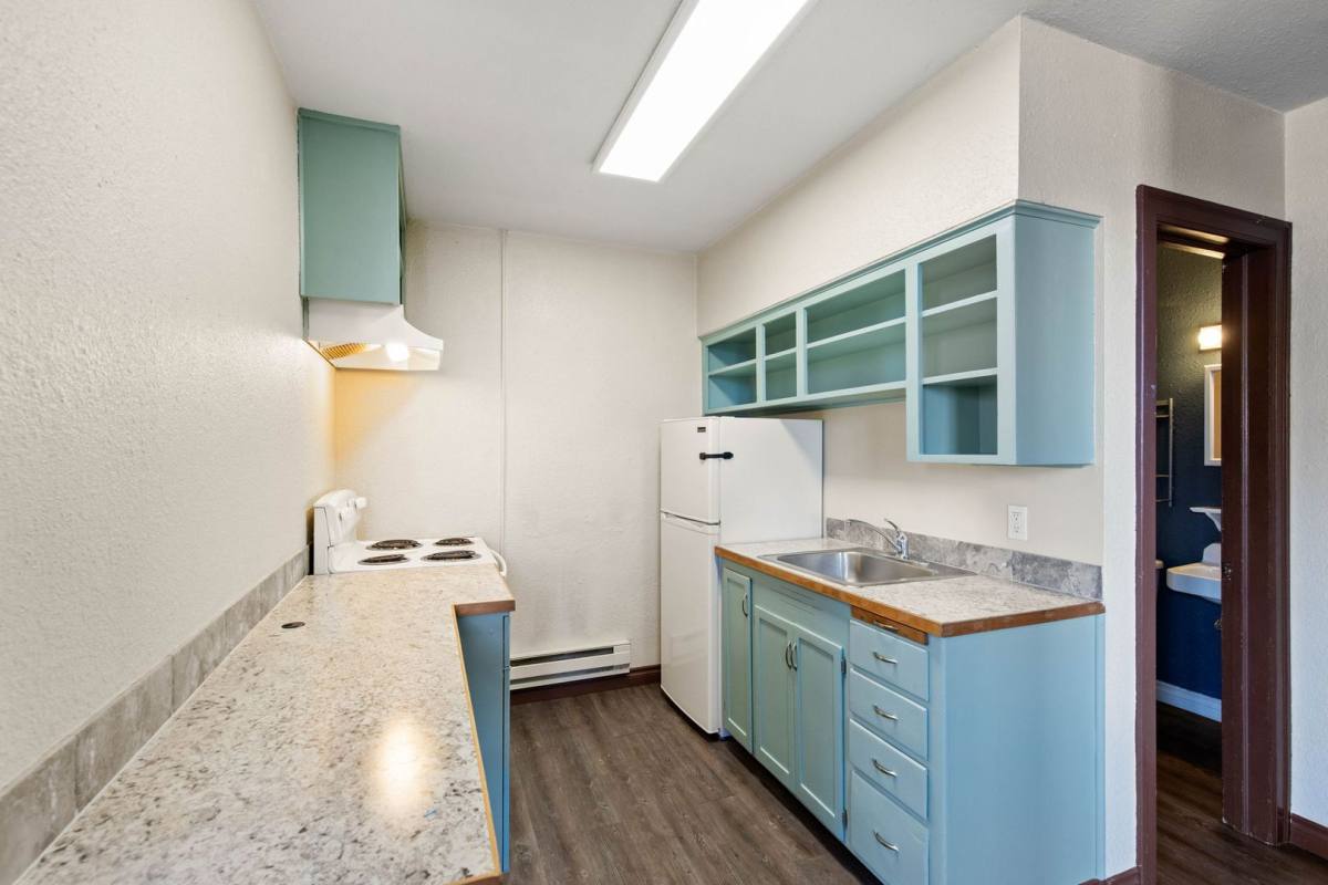 Apartment for rent at 916 W Augusta Ave, Spokane, WA 99205
