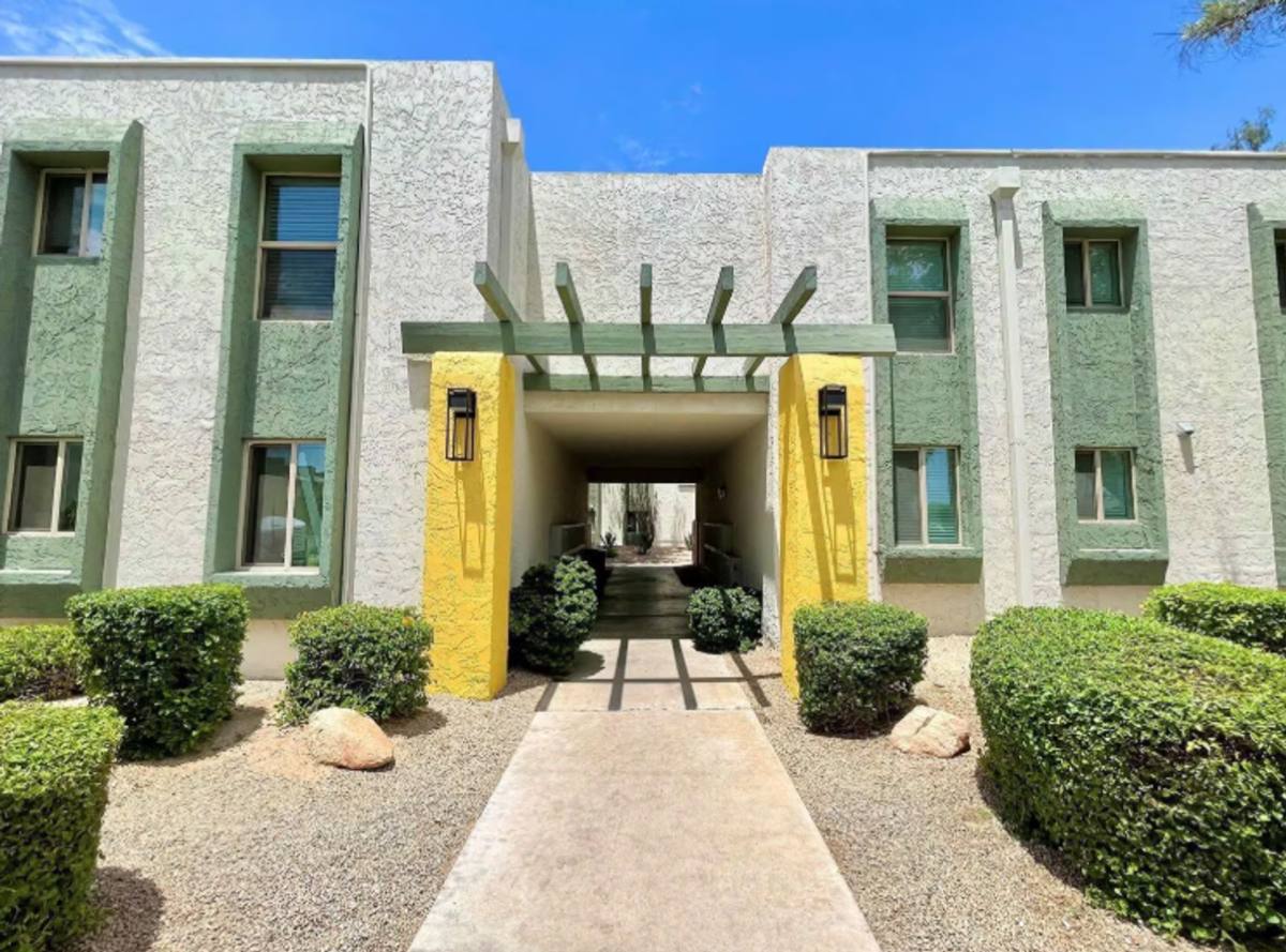 Apartment for rent at 6201 N 16th St, Phoenix, AZ 85016