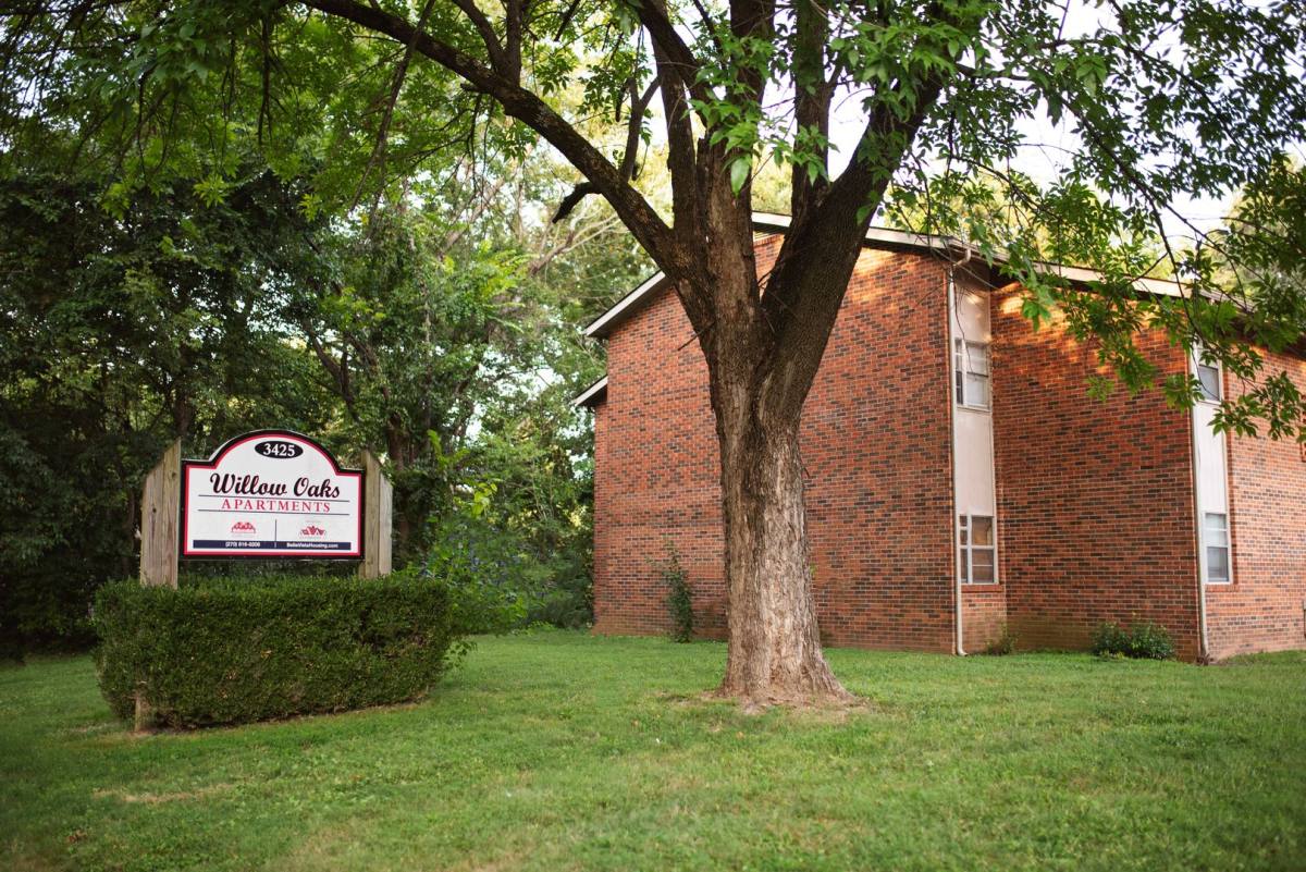 Apartment for rent at 3425 Roell Circle, Paducah, KY 42001