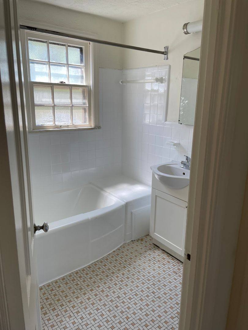Apartment for rent at 16345 Van Aken Blvd, Cleveland, OH 44120