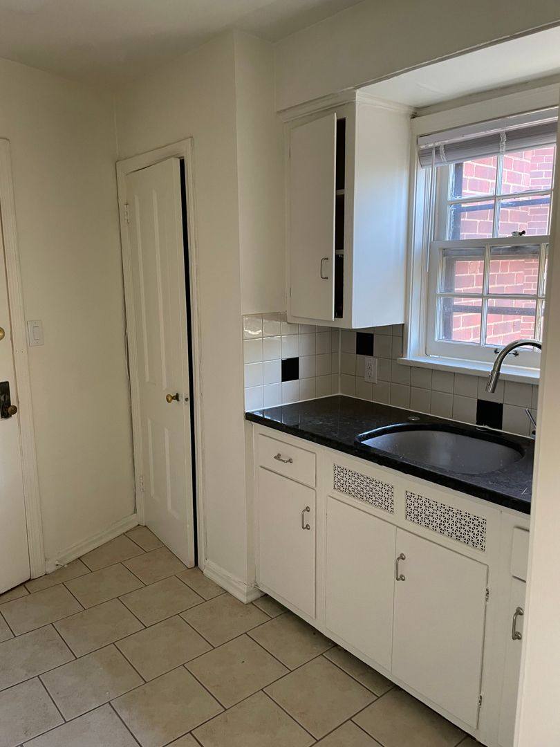 Apartment for rent at 16345 Van Aken Blvd, Cleveland, OH 44120