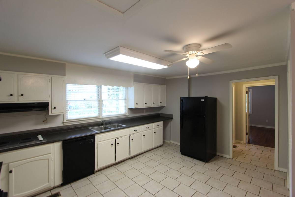 House for rent at 2101-B 3rd Place S, Birmingham, AL 35205