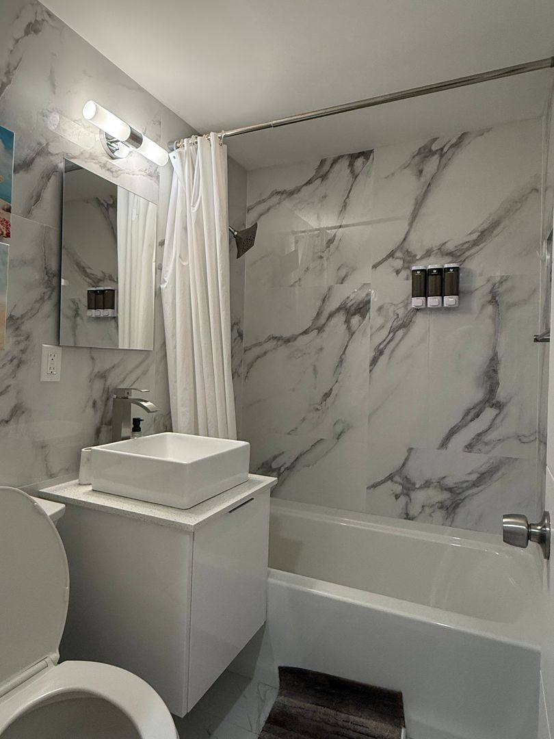 House for rent at 255 Glouchester St, Boca Raton, FL 33487