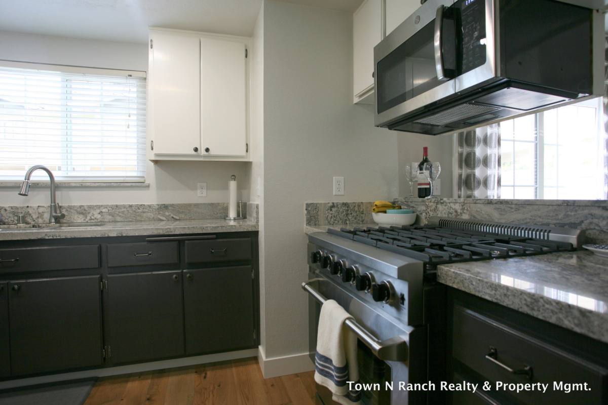 Condo for rent at 10170 Palm Glen Dr, Santee, CA 92071