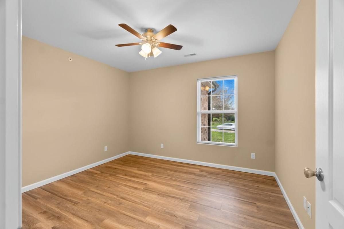 Apartment for rent at 1653 W Independence St, Jackson, MO 63755