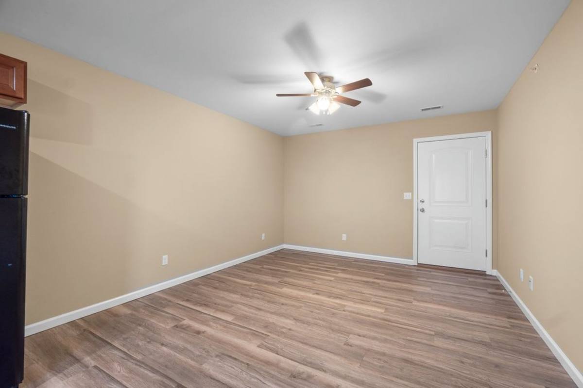 Apartment for rent at 1653 W Independence St, Jackson, MO 63755