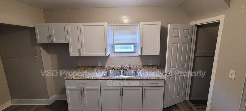 House for rent at 7523 Aetna Rd, Cleveland, OH 44105