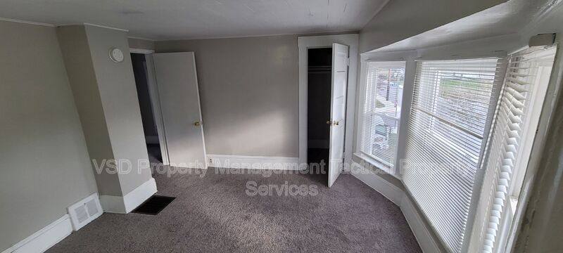 House for rent at 7523 Aetna Rd, Cleveland, OH 44105