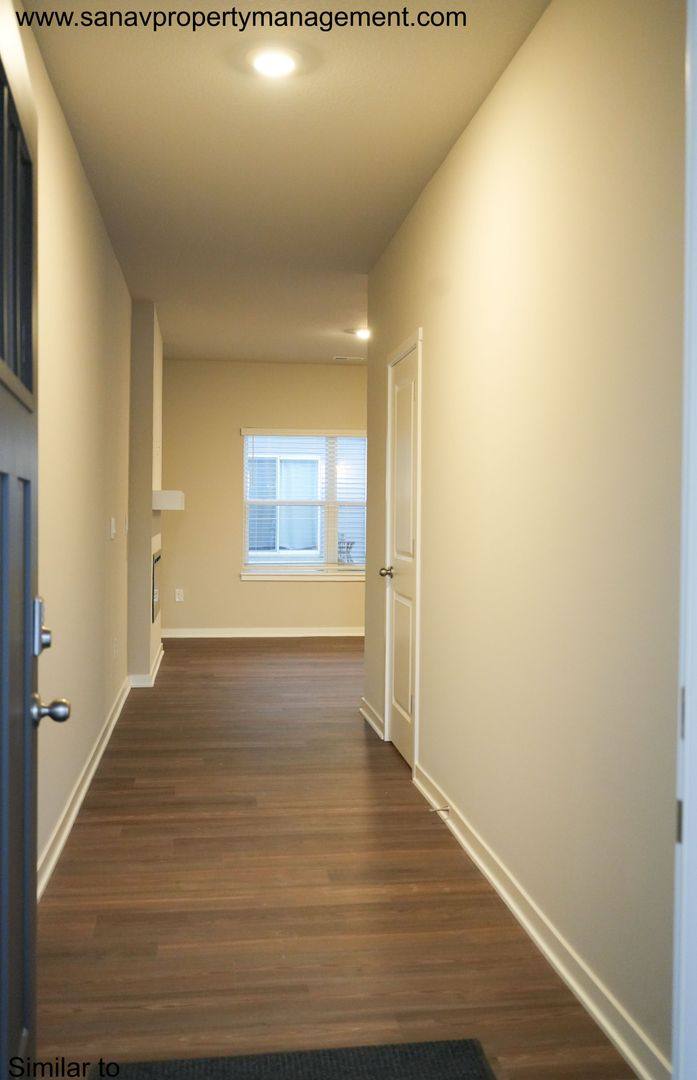 Townhouse for rent at 3219 NW Cedarwood Dr, Ankeny, IA 50023
