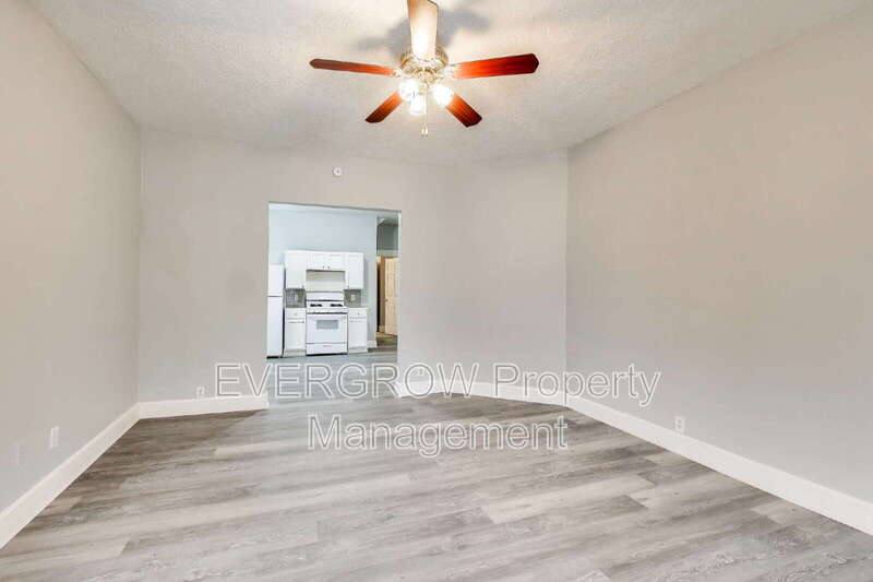 Apartment for rent at 415 N Oxford St, Indianapolis, IN 46201