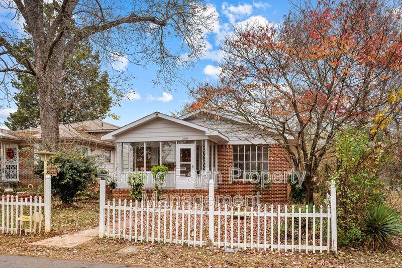 House for rent at 2005 Snavely Ave SW, Birmingham, AL 35211