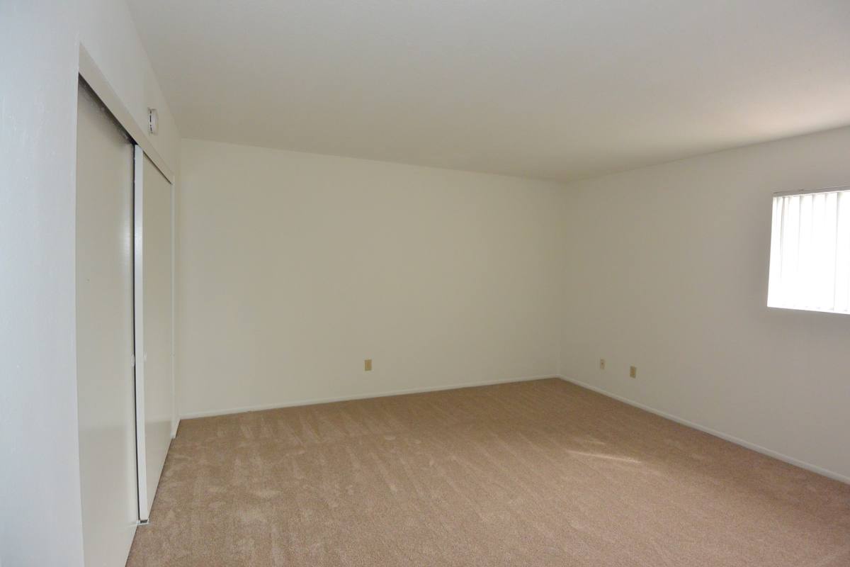 Apartment for rent at 7941 Holt Dr, Huntington Beach, CA 92647