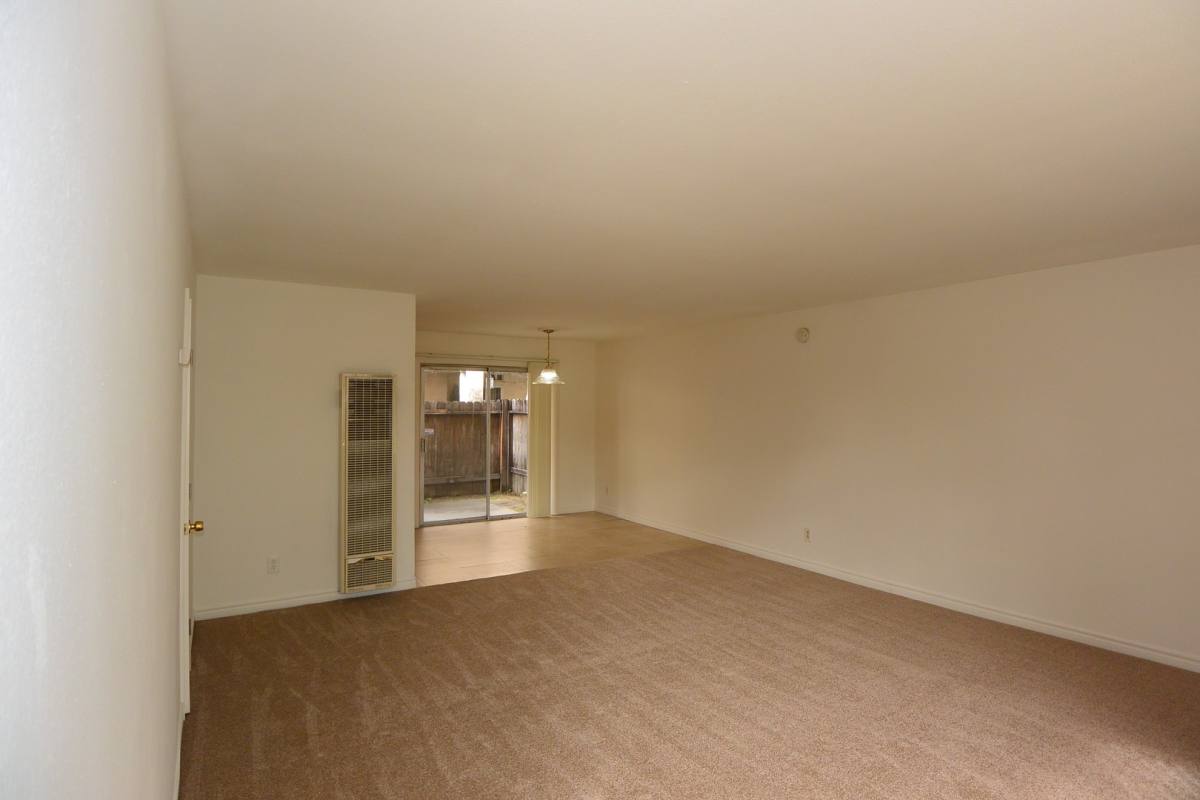 Apartment for rent at 7941 Holt Dr, Huntington Beach, CA 92647