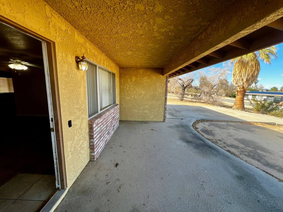 House for rent at 74071 Playa Vista Dr, Twentynine Palms, CA 92277