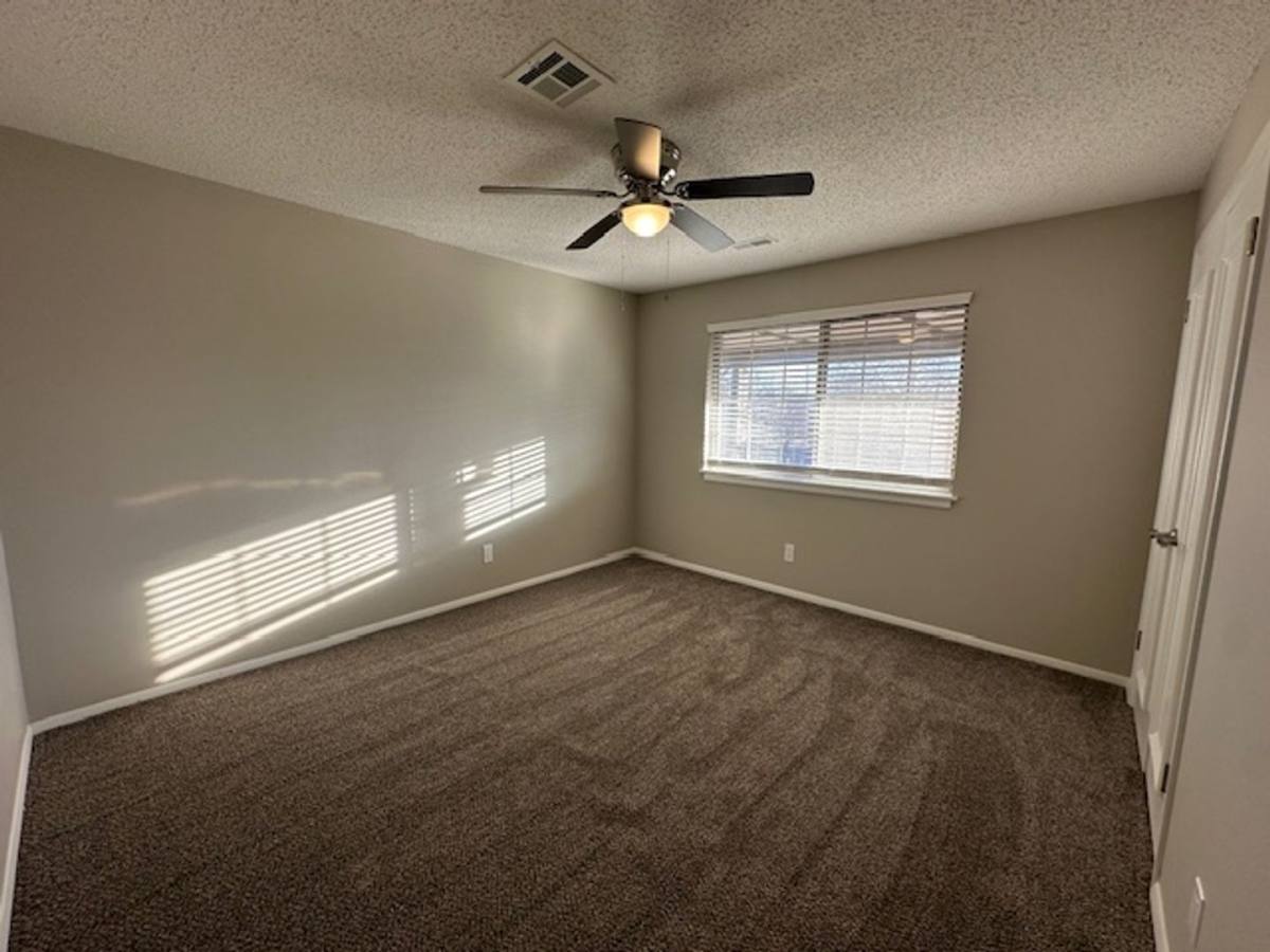 Apartment for rent at 1915 N Porter St, Wichita, KS 67203